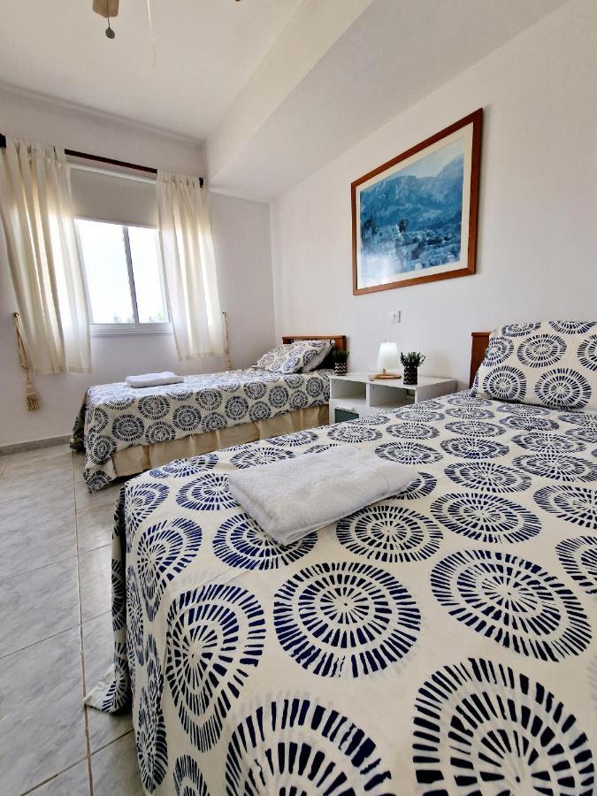 Emma'S Place, 2 Bedroom Apartment With Pool View Pafos Exterior foto