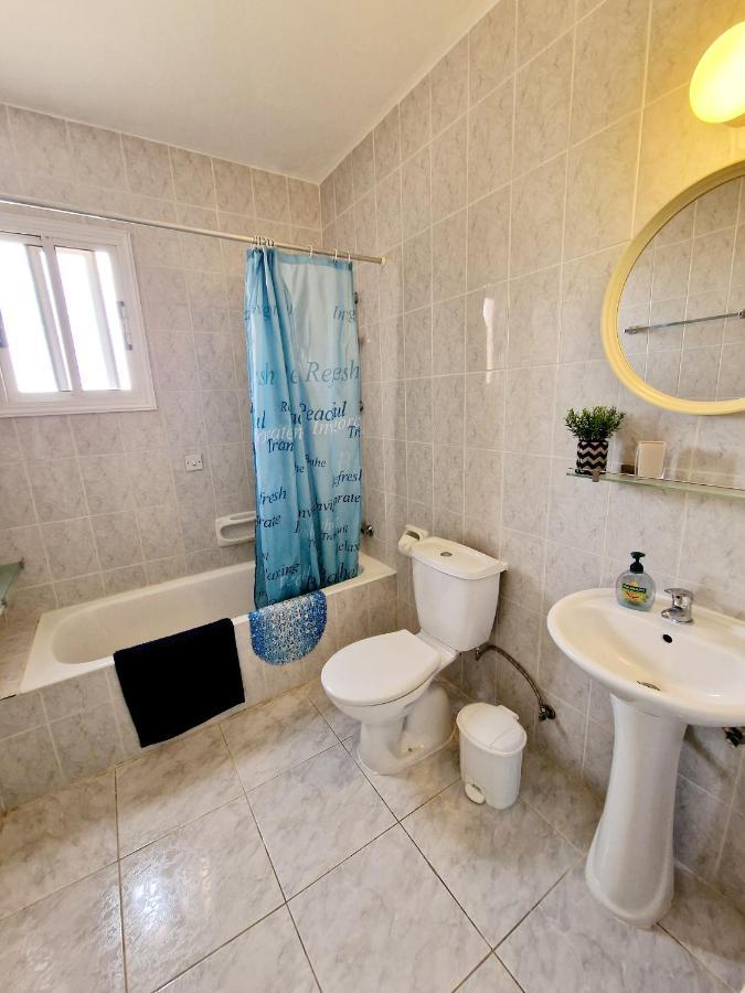 Emma'S Place, 2 Bedroom Apartment With Pool View Pafos Exterior foto