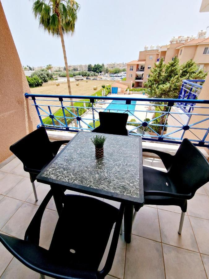 Emma'S Place, 2 Bedroom Apartment With Pool View Pafos Exterior foto