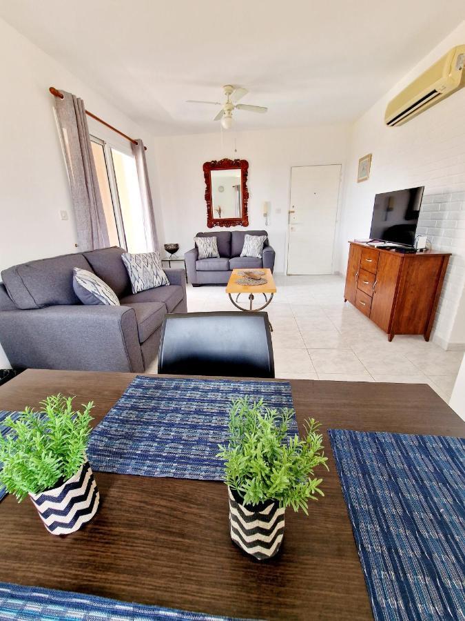 Emma'S Place, 2 Bedroom Apartment With Pool View Pafos Exterior foto