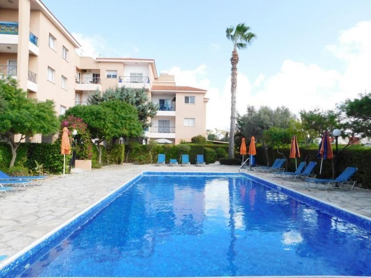 Emma'S Place, 2 Bedroom Apartment With Pool View Pafos Exterior foto